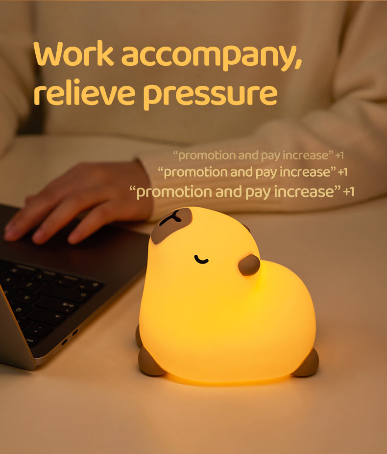 Lámpara de Noche Capibara – LED Recargable 5V, 2W, Silicona y ABS